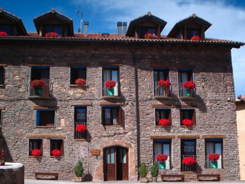Apartamentos Turisticos Batlle Laspaúles Exteriér fotografie
